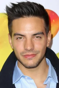 Vadhir Derbez Oyuncu Profil Görseli