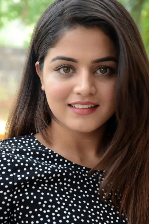 Wamiqa Gabbi Oyuncu Profil Görseli