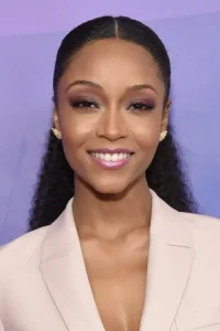 Yaya DaCosta Oyuncu Profil Görseli