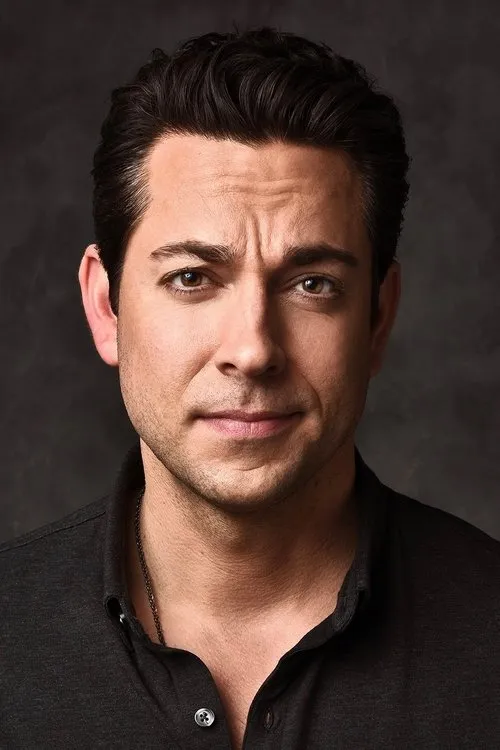 Zachary Levi Oyuncu Profil Görseli