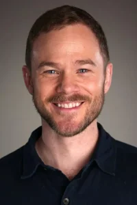 Aaron Ashmore Oyuncu Profil Görseli