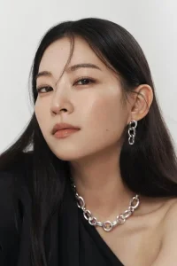 Arden Cho Oyuncu Profil Görseli