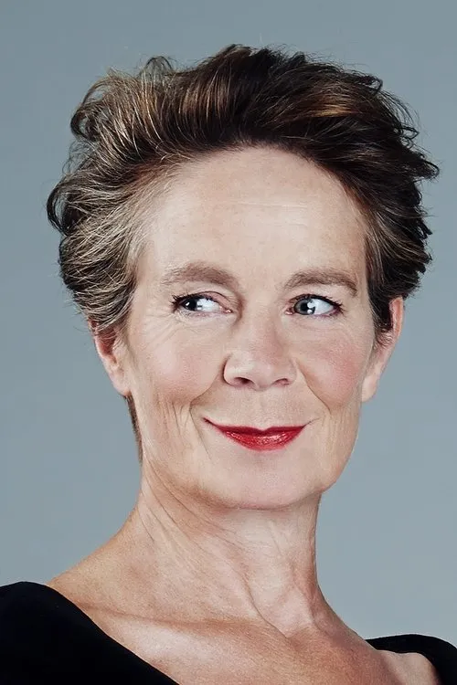 Celia Imrie Oyuncu Profil Görseli