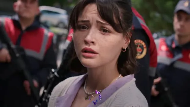 Çirkin 8. Bölüm Fragmanı Türkçe İzle