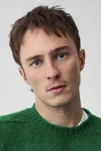 Drew Starkey Oyuncu Profil Görseli