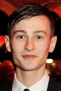 Elliott Tittensor Oyuncu Profil Görseli