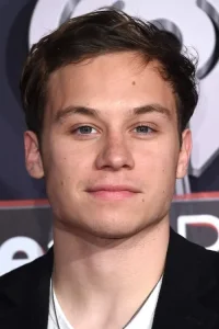 Finn Cole Oyuncu Profil Görseli
