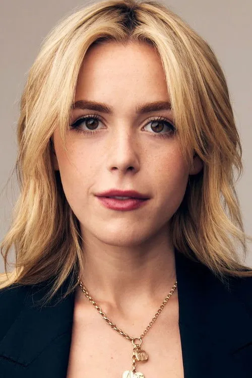 Kiernan Shipka Oyuncu Profil Görseli