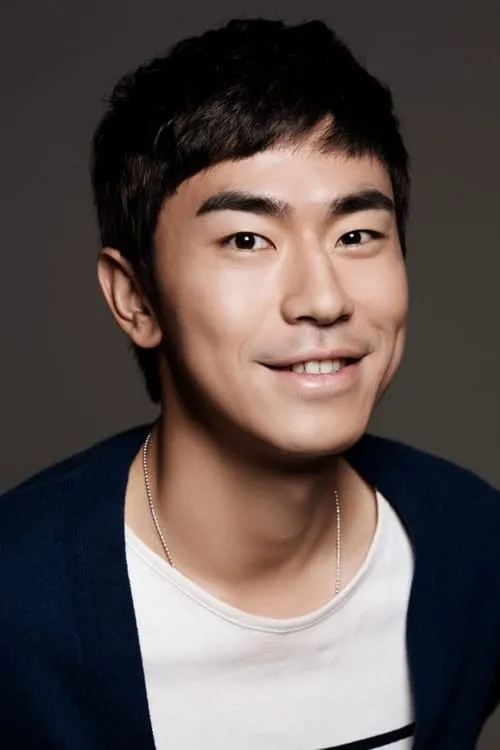 Lee Si-eon Oyuncu Profil Görseli