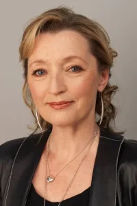 Lesley Manville Oyuncu Profil Görseli