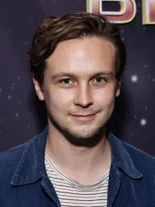 Logan Miller Oyuncu Profil Görseli