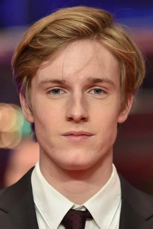 Louis Hofmann Oyuncu Profil Görseli