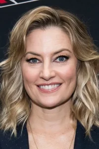 Mädchen Amick Oyuncu Profil Görseli