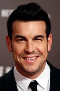 Mario Casas Oyuncu Profil Görseli