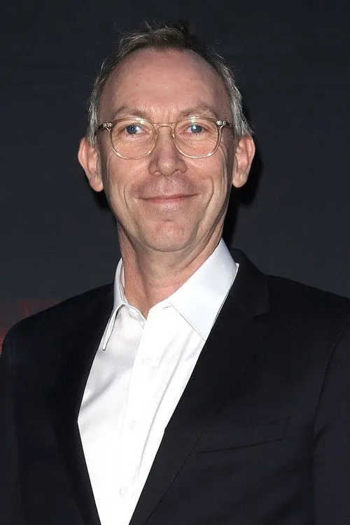 Simon McQuoid Yönetmen Profil Görseli