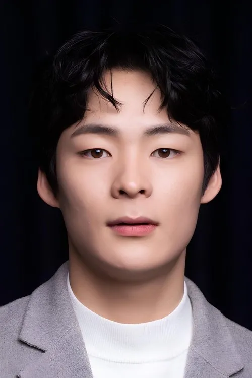 Song Geon-hee Oyuncu Profil Görseli