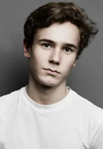 Tarjei Sandvik Moe Oyuncu Profil Görseli