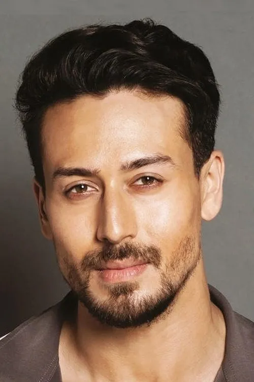 Tiger Shroff Oyuncu Profil Görseli