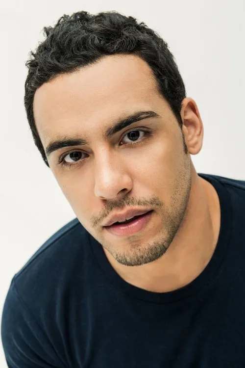 Victor Rasuk Oyuncu Profil Görseli