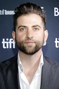 Zachary Wigon Yönetmen Profil Görseli
